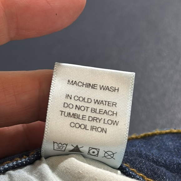 Judy Blue Skinny Fit Destroyed Stretch Jeans Women's 14W Med. Blue Holes Fraying - Picture 12 of 15